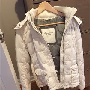 White Abercrombie & Fitch winter coat.