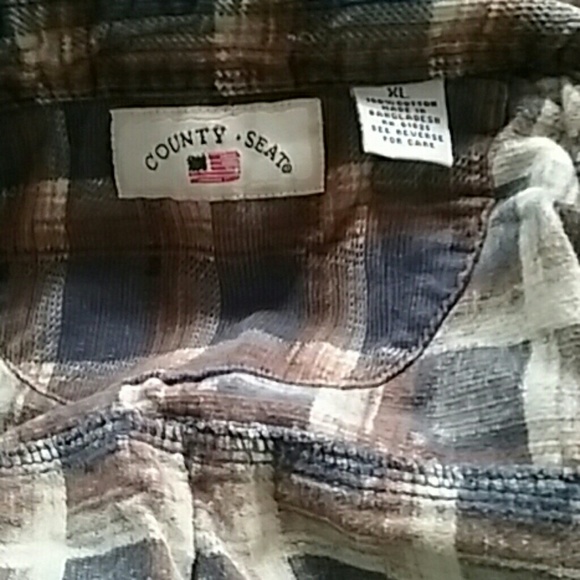 Men's long sleeve button down, light corrduroy, sh - Picture 3 of 4