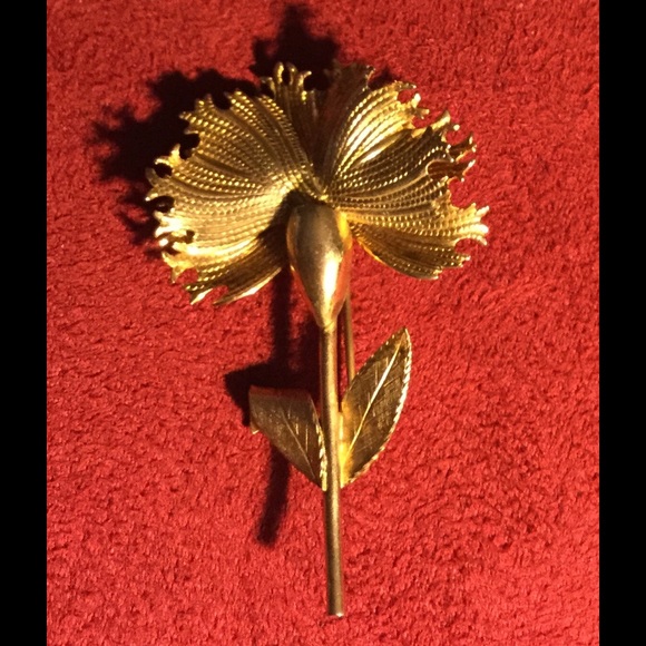 Vintage Bond Boyd Gold-filled flower brooch