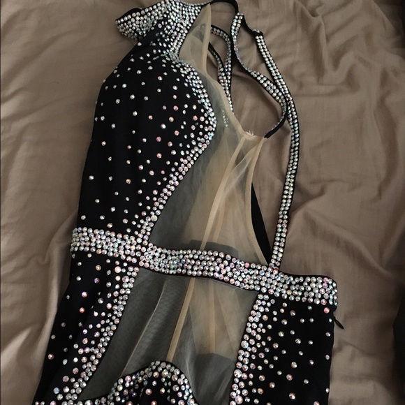 Gorgeous gown - Picture 3 of 4