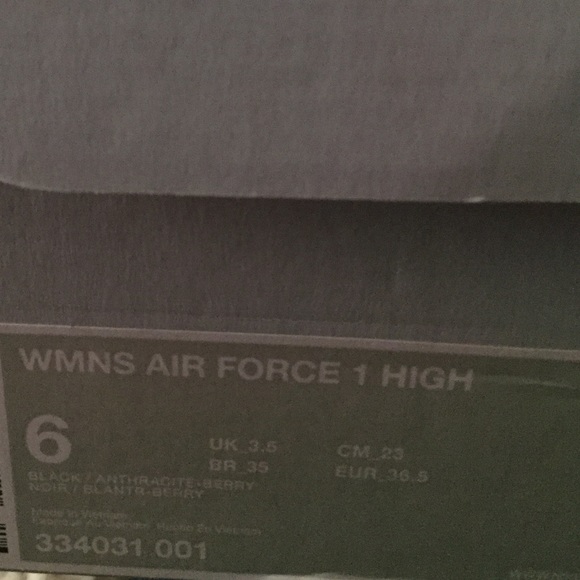 Nike Air Force 1 - Picture 4 of 4