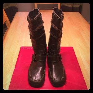 Brand new Button Pink Aerosoles Boots size 6