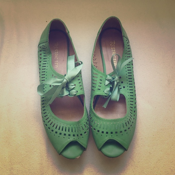 Restricted Shoes - Sage green Restricted peep toe flats