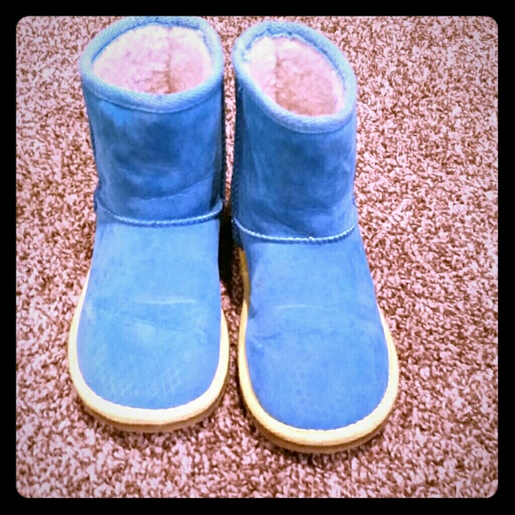 Blue with yellow lining ankle boots