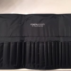 Coastal scent makeup brush holder