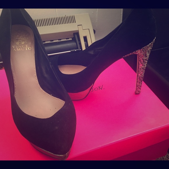 ❤️❤️Vince Camuto heels❤️❤️
