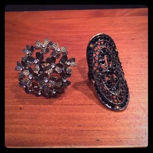 Two rings from forever 21