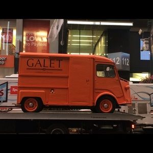 I Live for Offers! Also love sharing your Items!