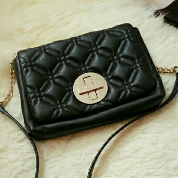 ❌sold ❌Kate Spade aston court naomi in black