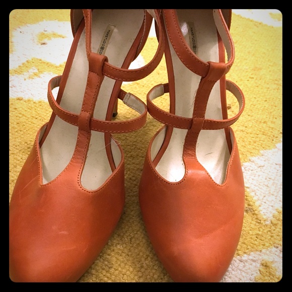 Max Studio Orange Leather Pumps