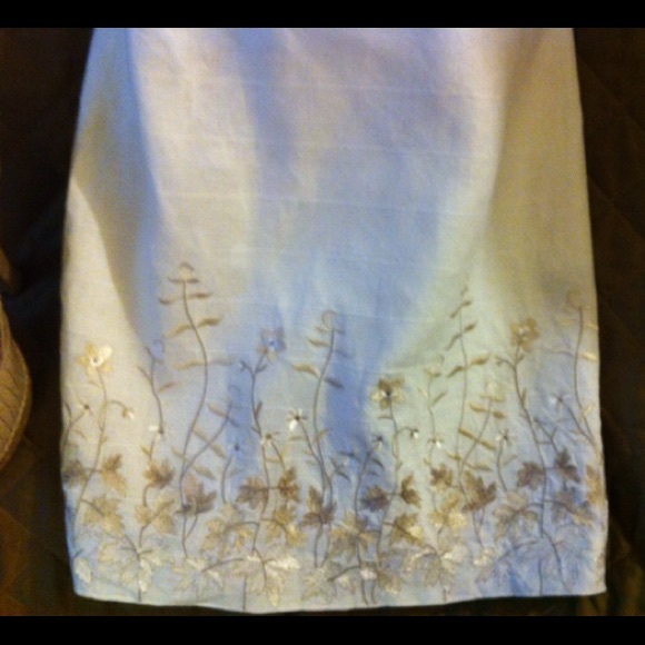 ANN TAYLOR 2PC Linen Embroidered Skirt Set - Picture 3 of 4