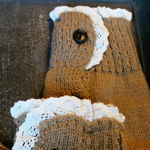 Legwarmers cute with boots and on the go! - Picture 2 of 3