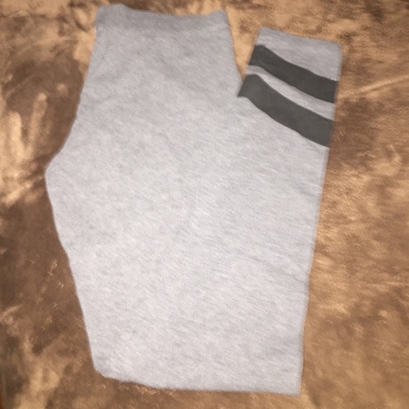 Like new Victoria's Secret leggings