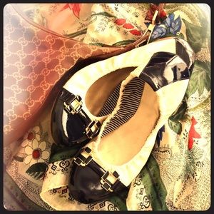 Tahari Patent Flats