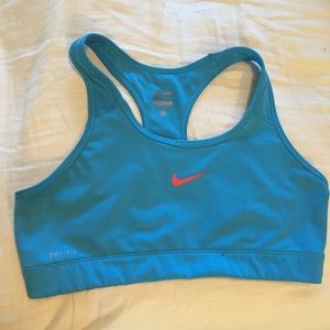 ✨NEW Nike drifit sports bra SIZE LARGE