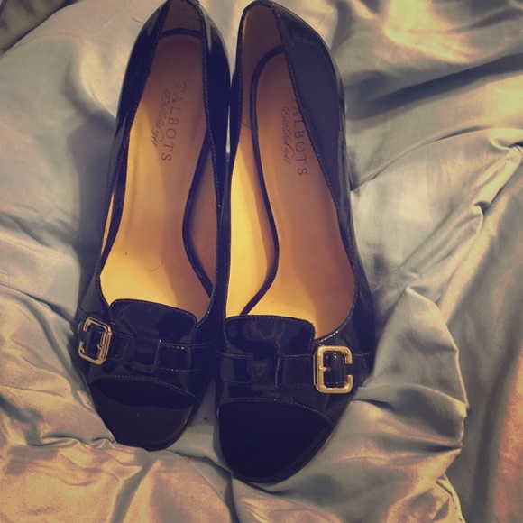 Talbots Black Patent Leather Peep Toe Pumps- 10AA