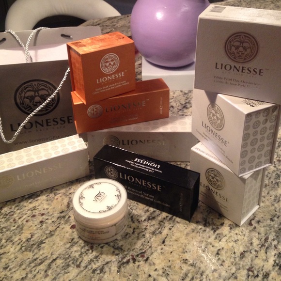 Facial and body treatment