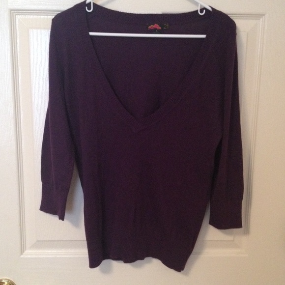 Forever21 Purple V-neck 3/4 Sleeve Sweater