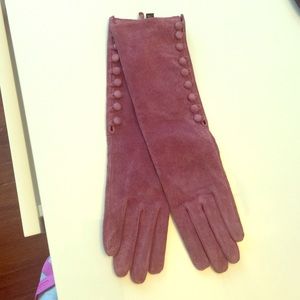 Parisian style glove. New without tag.