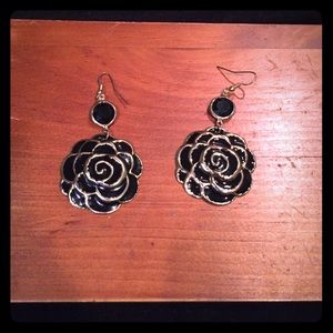 Rose earrings black/gold