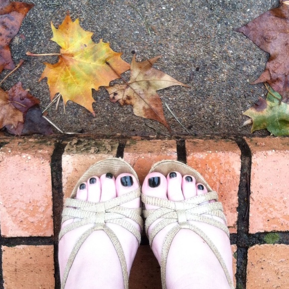 *CLOSET CLOSING SALE* Strappy Wedges