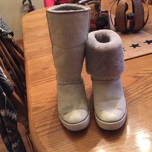 Sneaker like ugg boots