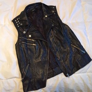 Leather biker vest👊🏻