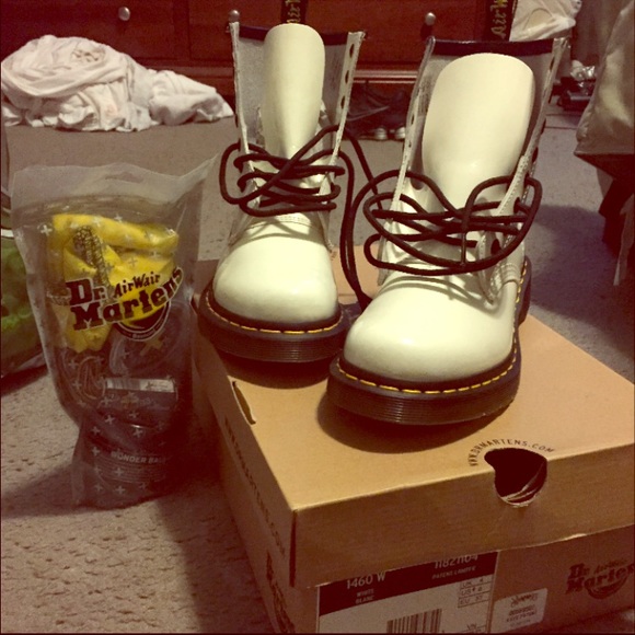 Dr. Martens NWT size 6