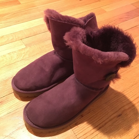 ugg bailey button aster ugg bailey button aster
