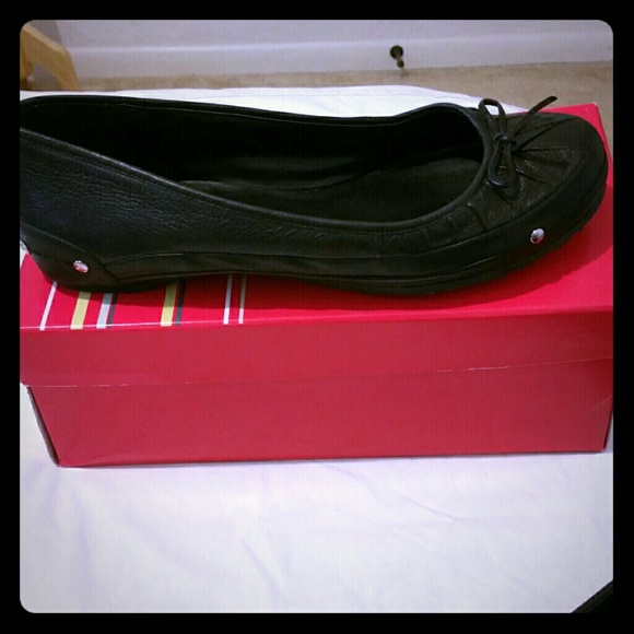 🚫SOLD🚫 BCBG Girls Black Loafers