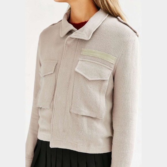 UNIF Two Pocket Cropped Jacket - Picture 3 of 4