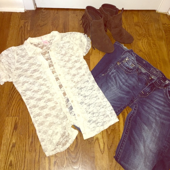 Floral lace button up