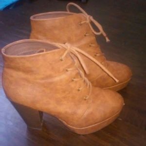 Candie heel boots
