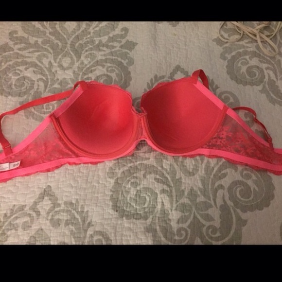 Sexy lace pink push up bra - Picture 2 of 2
