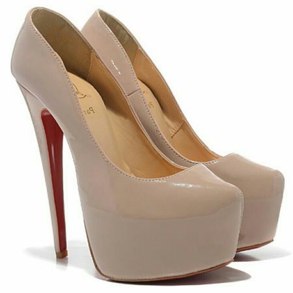 New Sexy Retro Nude Almond Toe Pump