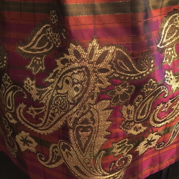 Super cute and festive baby doll dress - Picture 3 of 4