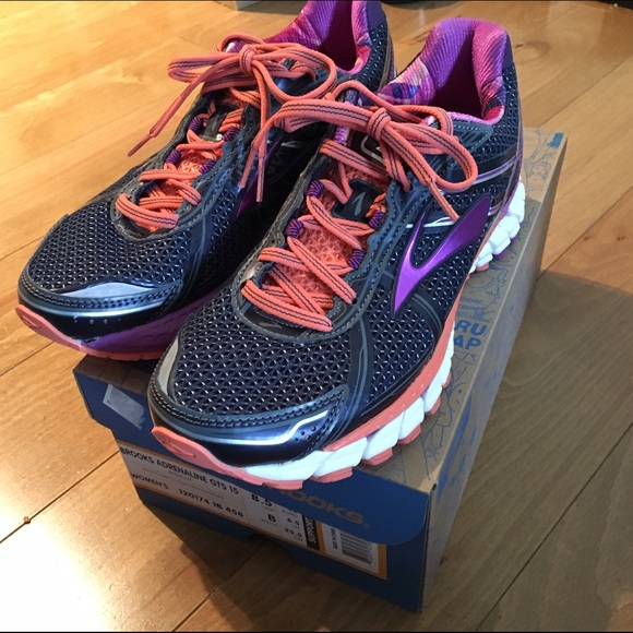 Brooks Adrenaline GTS 15 size 8.5 running shoes