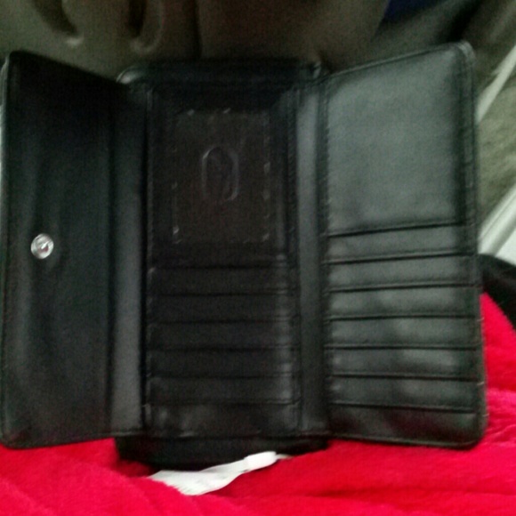Kenneth Cole.wallet - Picture 2 of 3