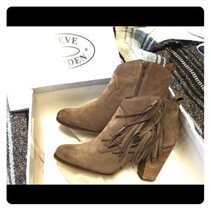 Steve Madden suede fringe booties size 7
