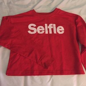 selfie crop long sleeve