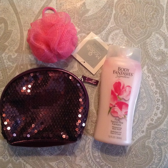 Bundle of 3 NEW items! Tina's Closet