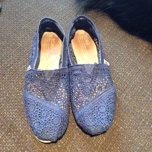 Navy Lace TOMs