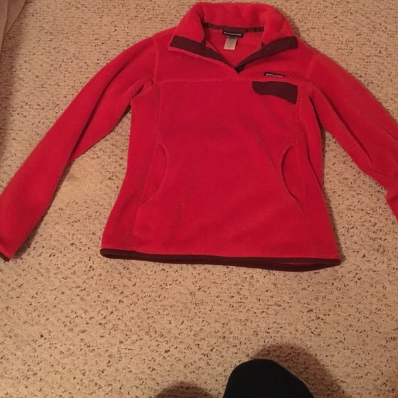 Women's Red Patagonia Pullover