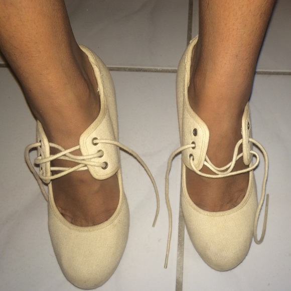 Khaki wedges - Picture 3 of 3