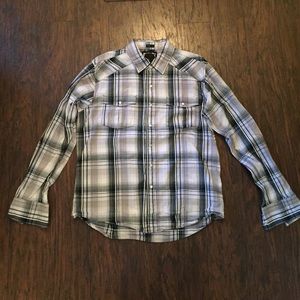 Men's BKE pearl snap shirt! Slim fit.