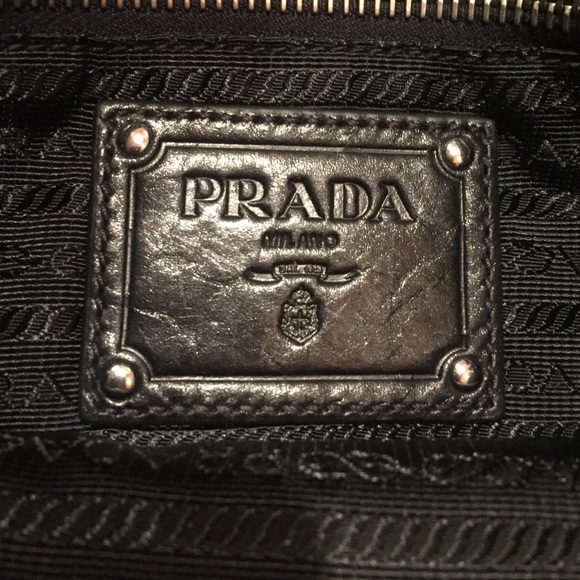 Prada clutch authentic 100% - Picture 3 of 4