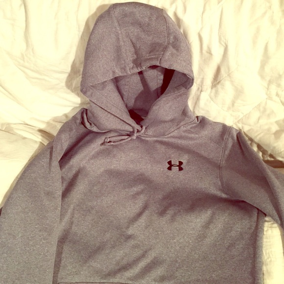 Under Armour Sweatshirt