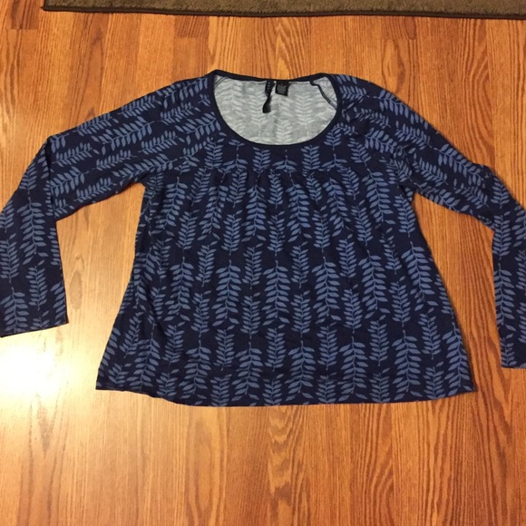 Ashley Judd long sleeve