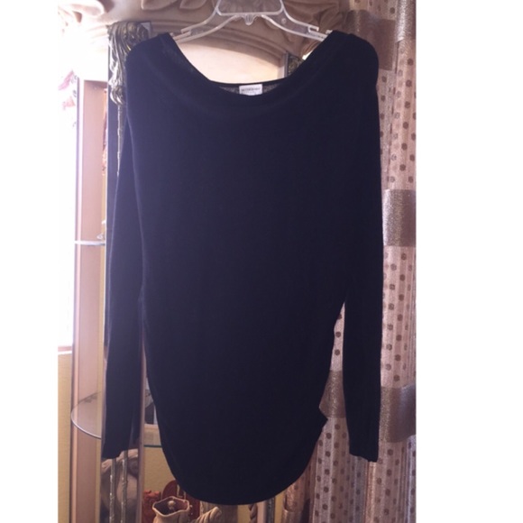 Motherhood black blouse
