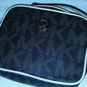 Michael Kors SMALL crossbody bag